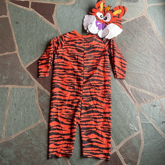 Tiger Costume - Picture 1 of 6